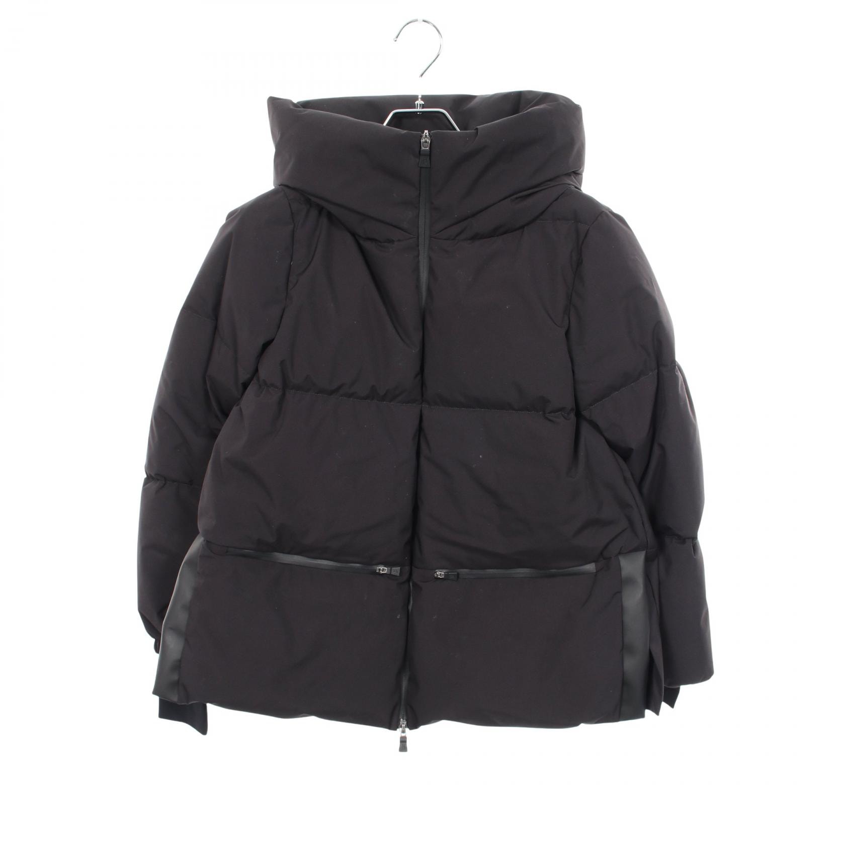 ヘルノ Herno FUNCTIONAL WARDROBE ファンクショナルワードローブ フード付き ダウンジャケット 衣料品 アウター ポリエステル レディース ブラック系 【中古】