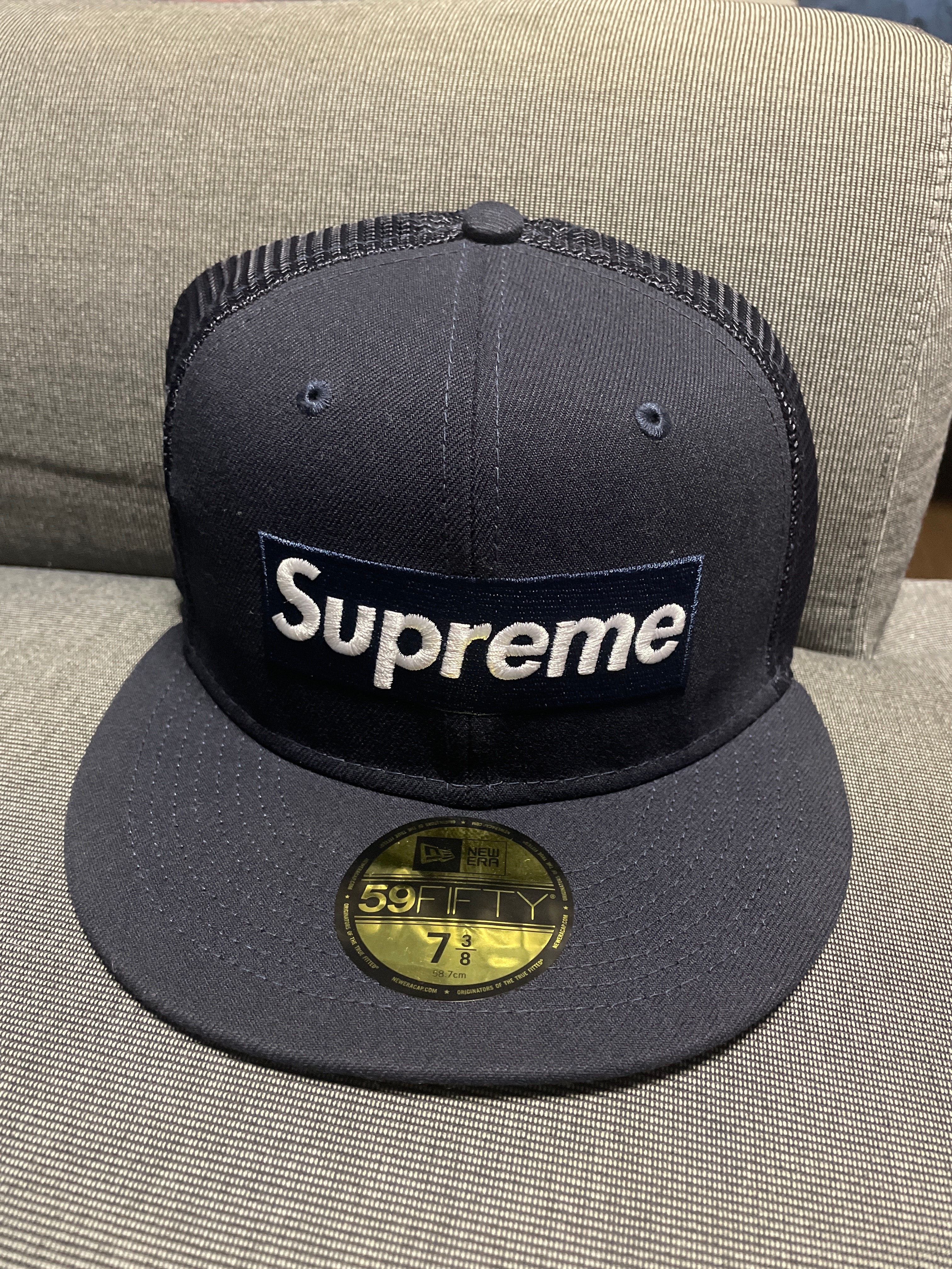 Supreme Box Logo Mesh Back New Era "Navy" (22SS)
