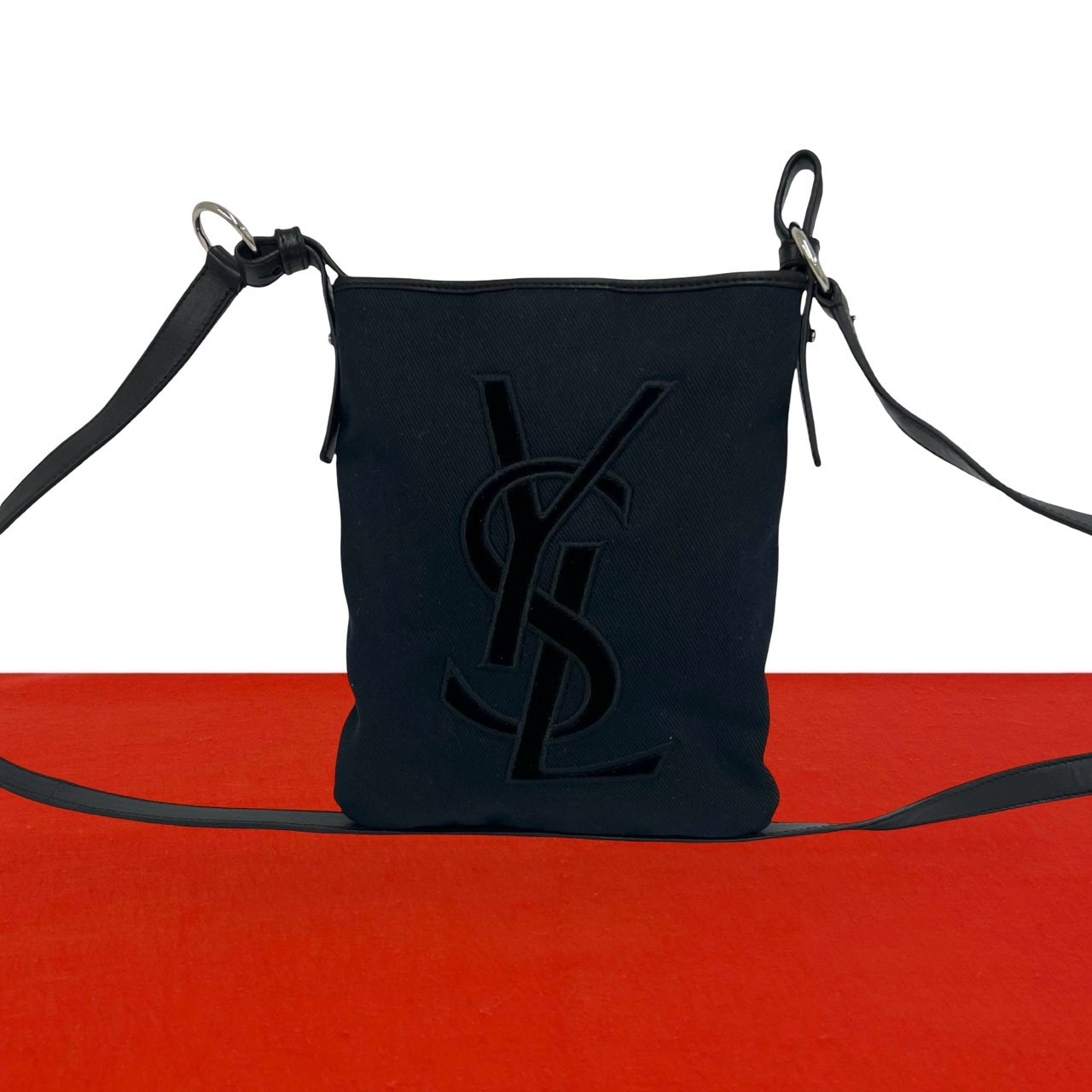 YVES SAINT LAURENT イヴ・サンローラン YSL ロゴ キャンバス レザー ショルダーバッグ ブラック
 35401