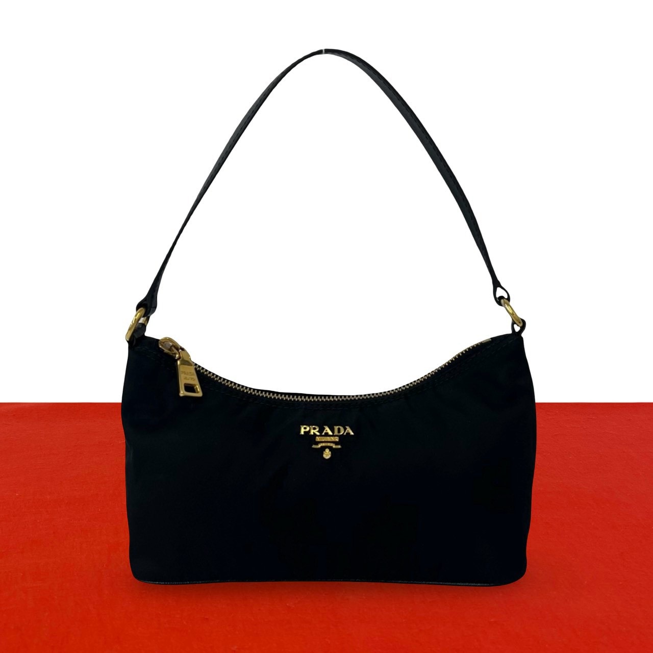 PRADA プラダ ロゴ 金具 レザー ナイロン ハンドバッグ ブラック
47726