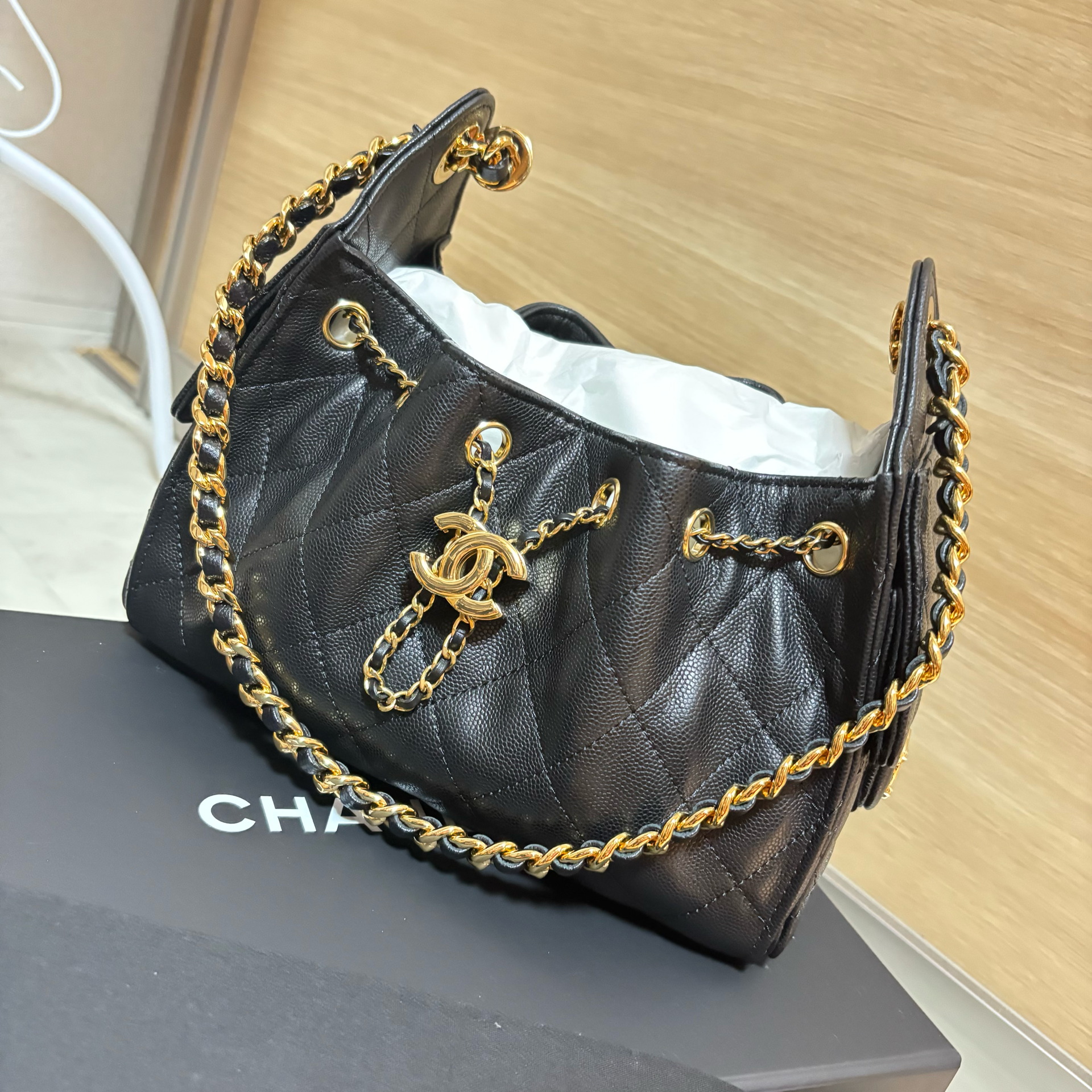 CHANEL 25 26 Hobo small caviar skin Bag AS5631 ショルダーバック