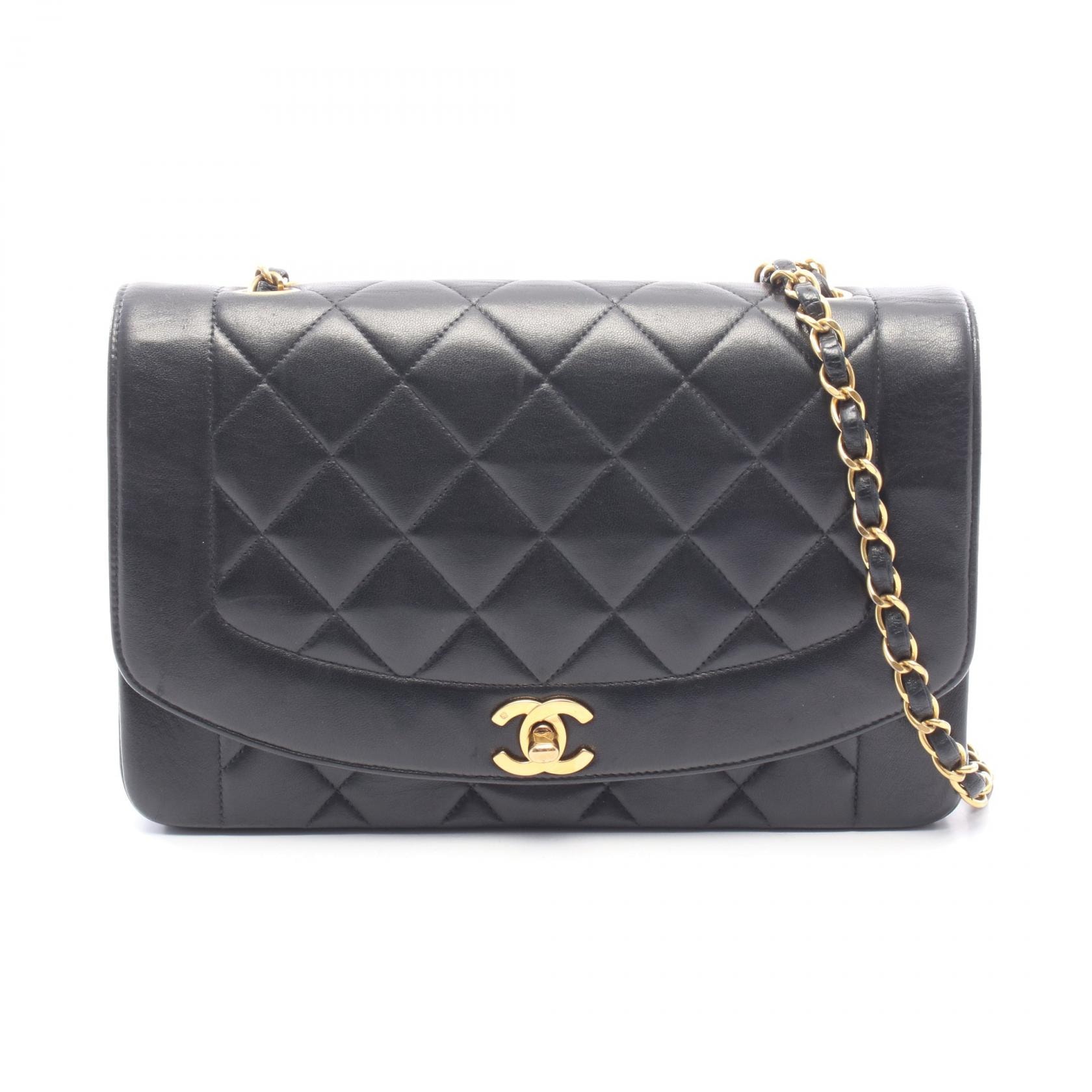 シャネル CHANEL マトラッセ ダイアナフラップ ショルダーバッグ バッグ ラムスキン(羊革) レディース ブラック系 【中古】