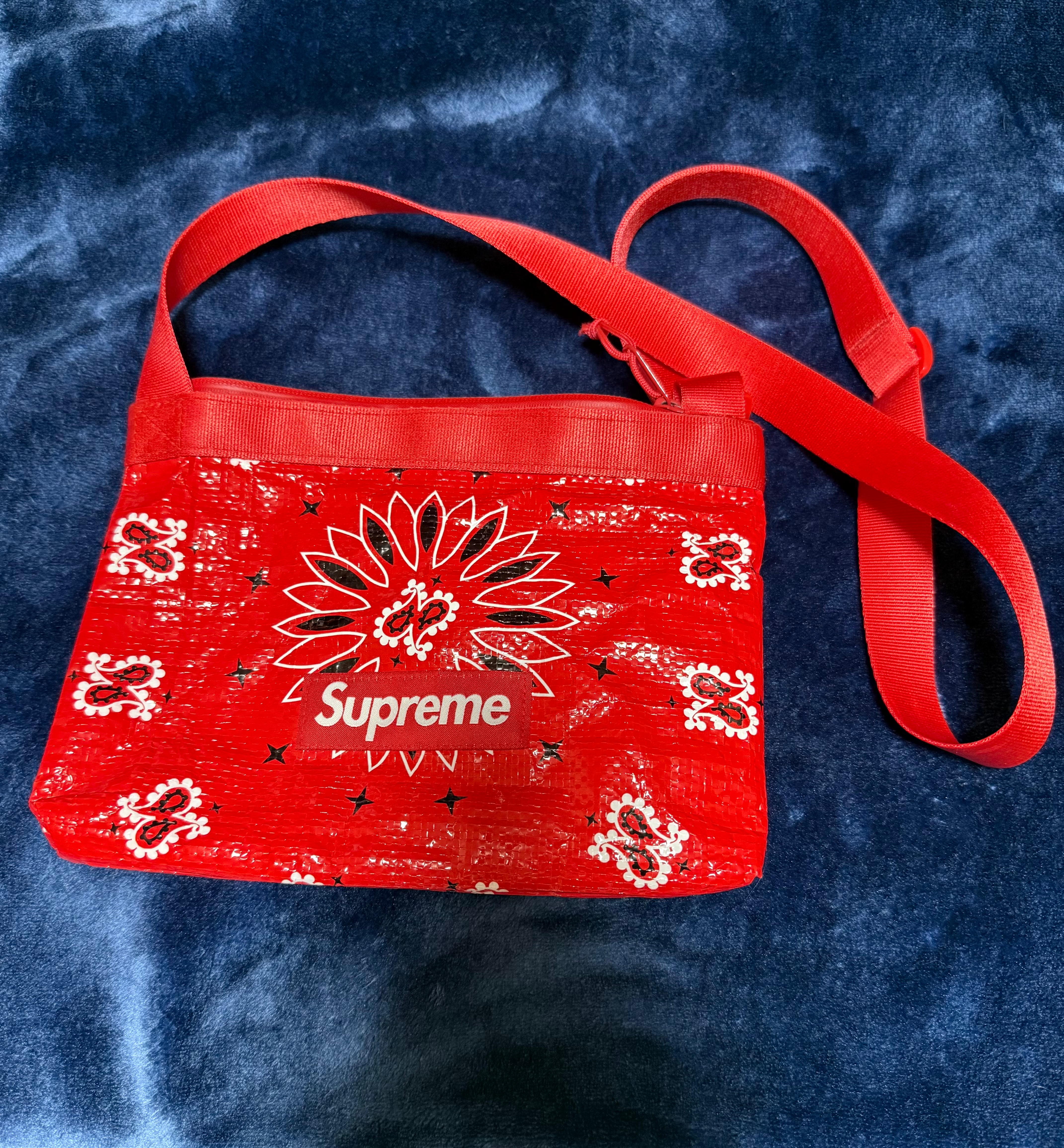 Supreme Bandana Tarp Side Bag "Red"
