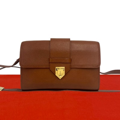YVES SAINT LAURENT イヴ・サンローラン YSL ロゴ 金具 レザー ショルダーバッグ ブラウン
36066