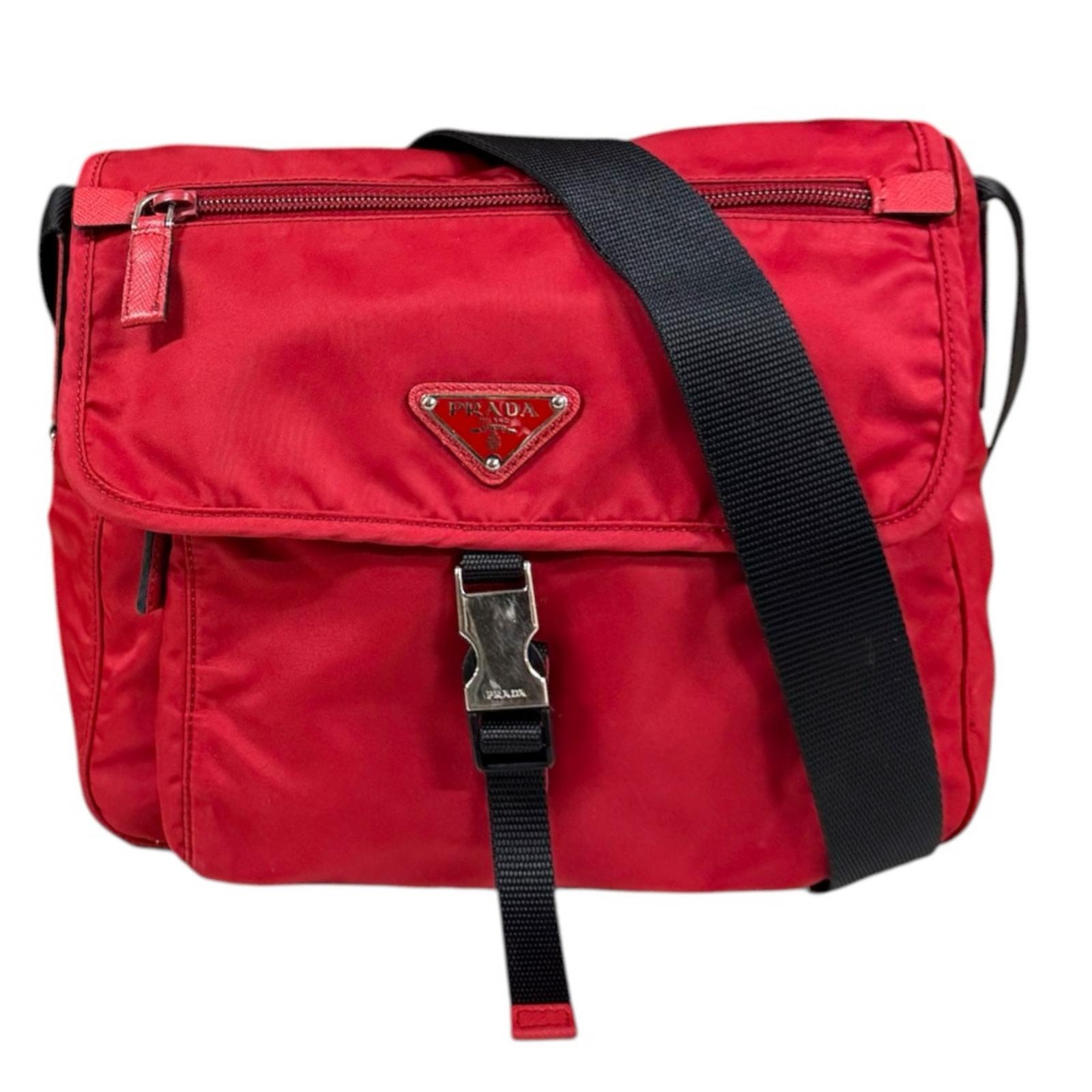 プラダ ショルダーバッグ ナイロン レッド ユニセックス PRADA  中古