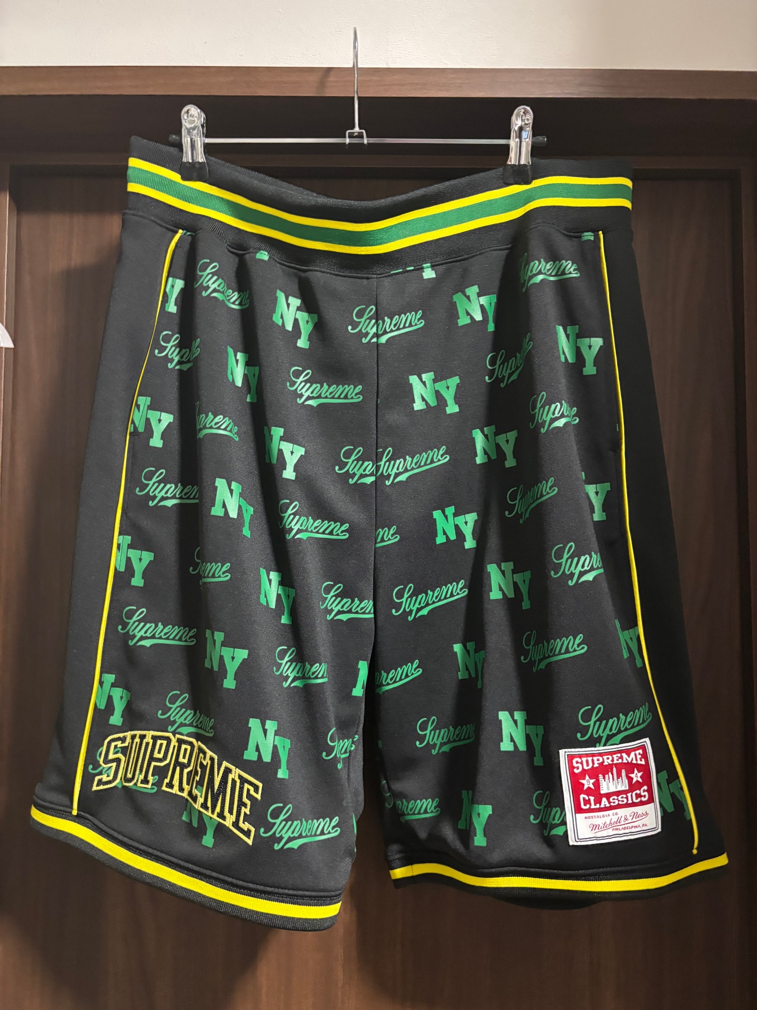 Supreme x Mitchell & Ness Monogram Basketball Short "Black"