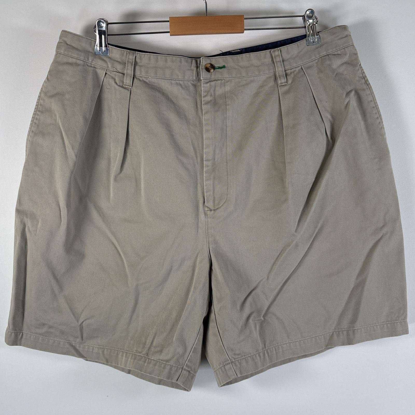 古着 90's/90年代 トミーヒルフィガー TOMMY HILFIGER ショートパンツ チノショーツ ワンポイントロゴ 大きいサイズ w40  ベージュ メンズ