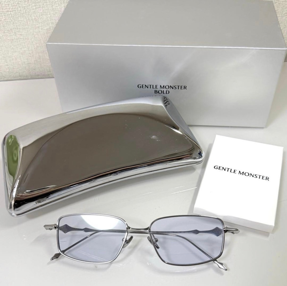 Gentle Monster Atomic 02(B) "Silver/Blue Lens"
