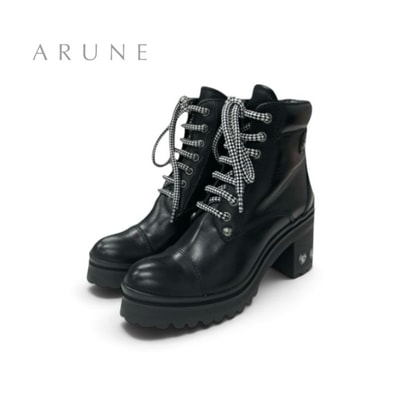 ミュウミュウ MIUMIU ブーツ ショートブーツ 靴 シューズ レザー ブラック 黒 レースアップ ビジュー