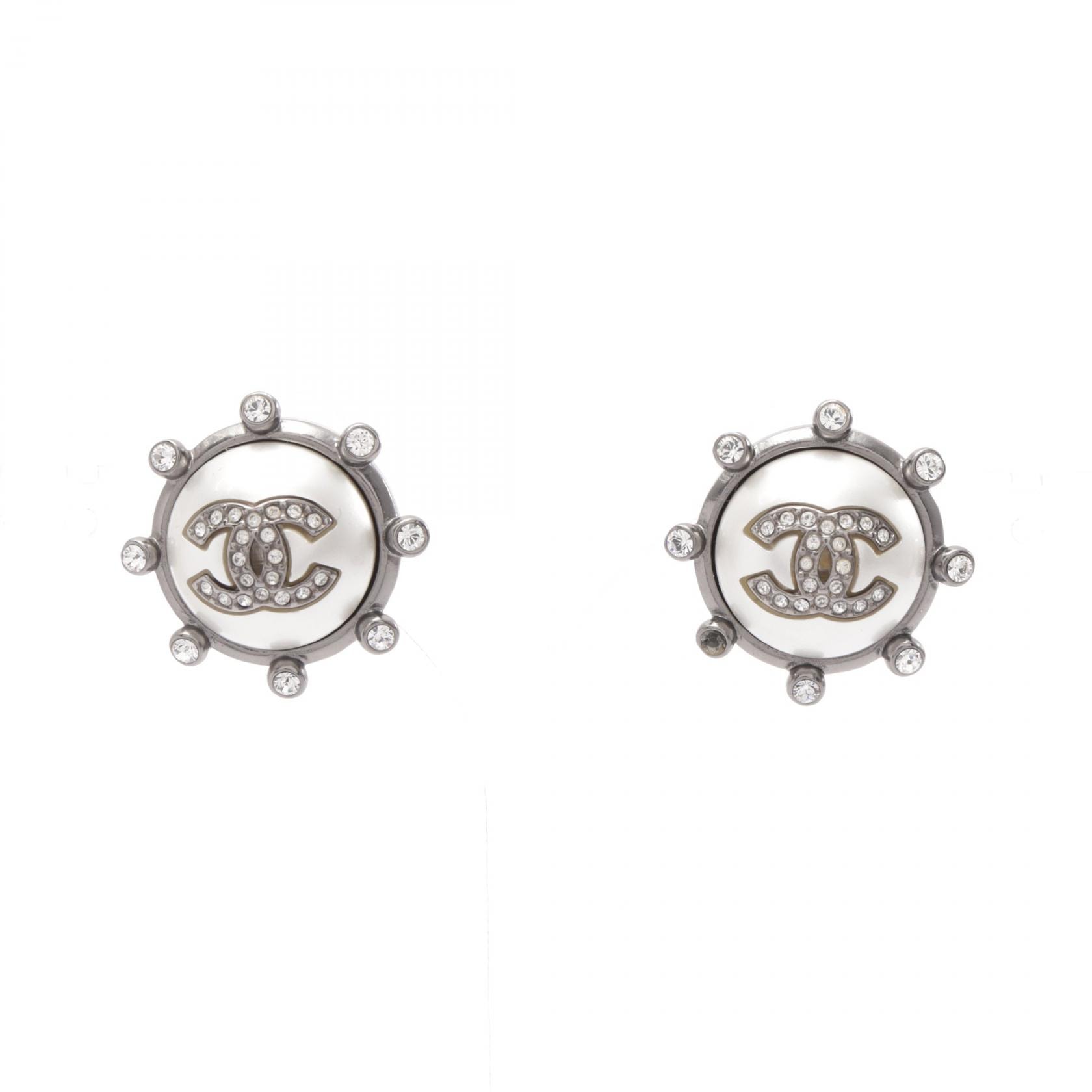 シャネル CHANEL ココマーク ラウンド A21A ピアス ジュエリー フェイクパール / メタル / ラインストーン レディース ホワイト系 / シルバー系 / クリア系 【中古】