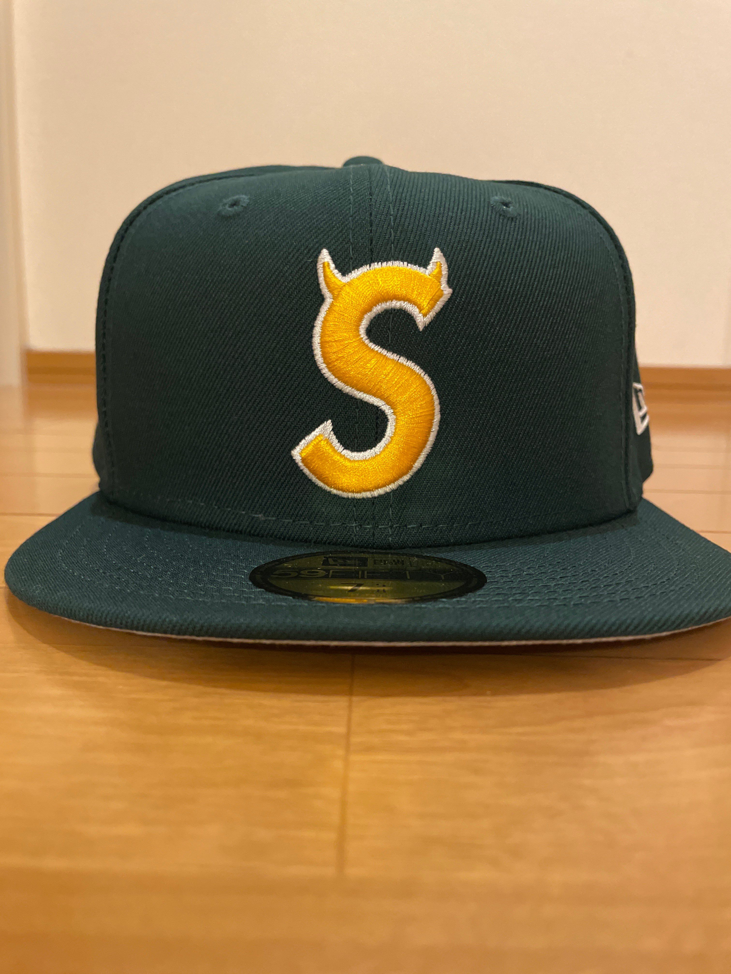 Supreme S Logo New Era "Green" (22FW)