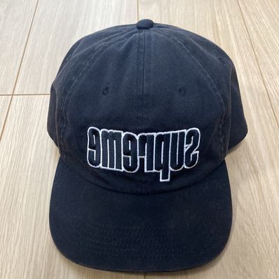Supreme Reverse Logo 6-Panel "Black"