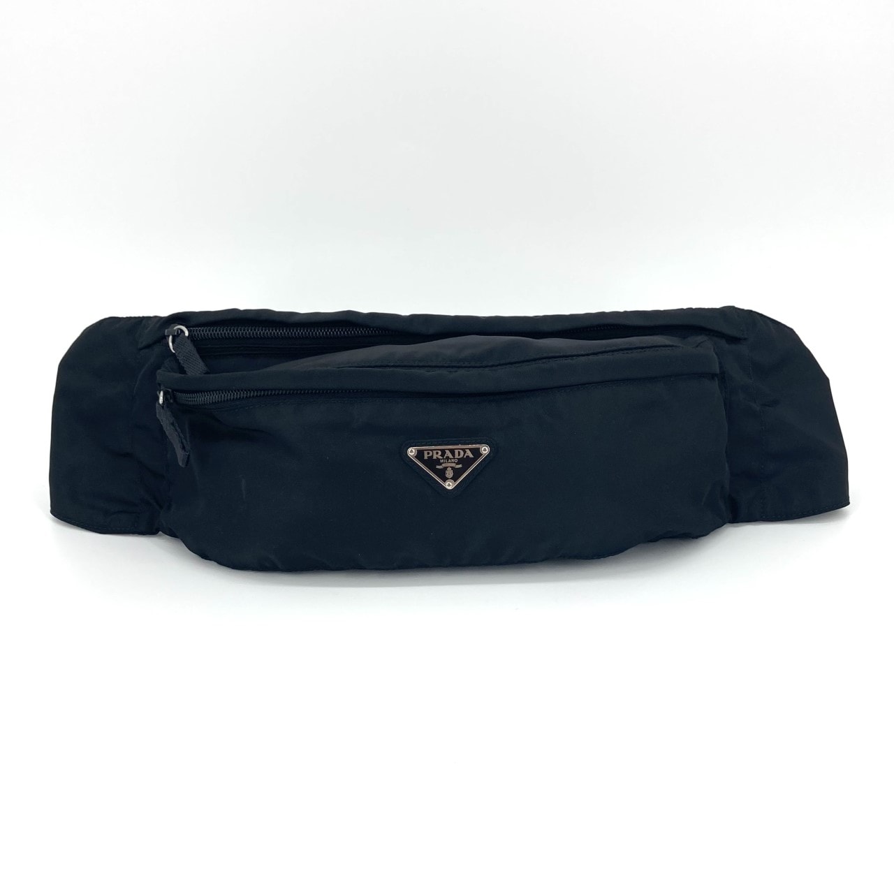 PRADA(プラダ) テスートナイロン レザー トライアングルロゴプレート V132 ウエストバッグ ブラック×シルバー