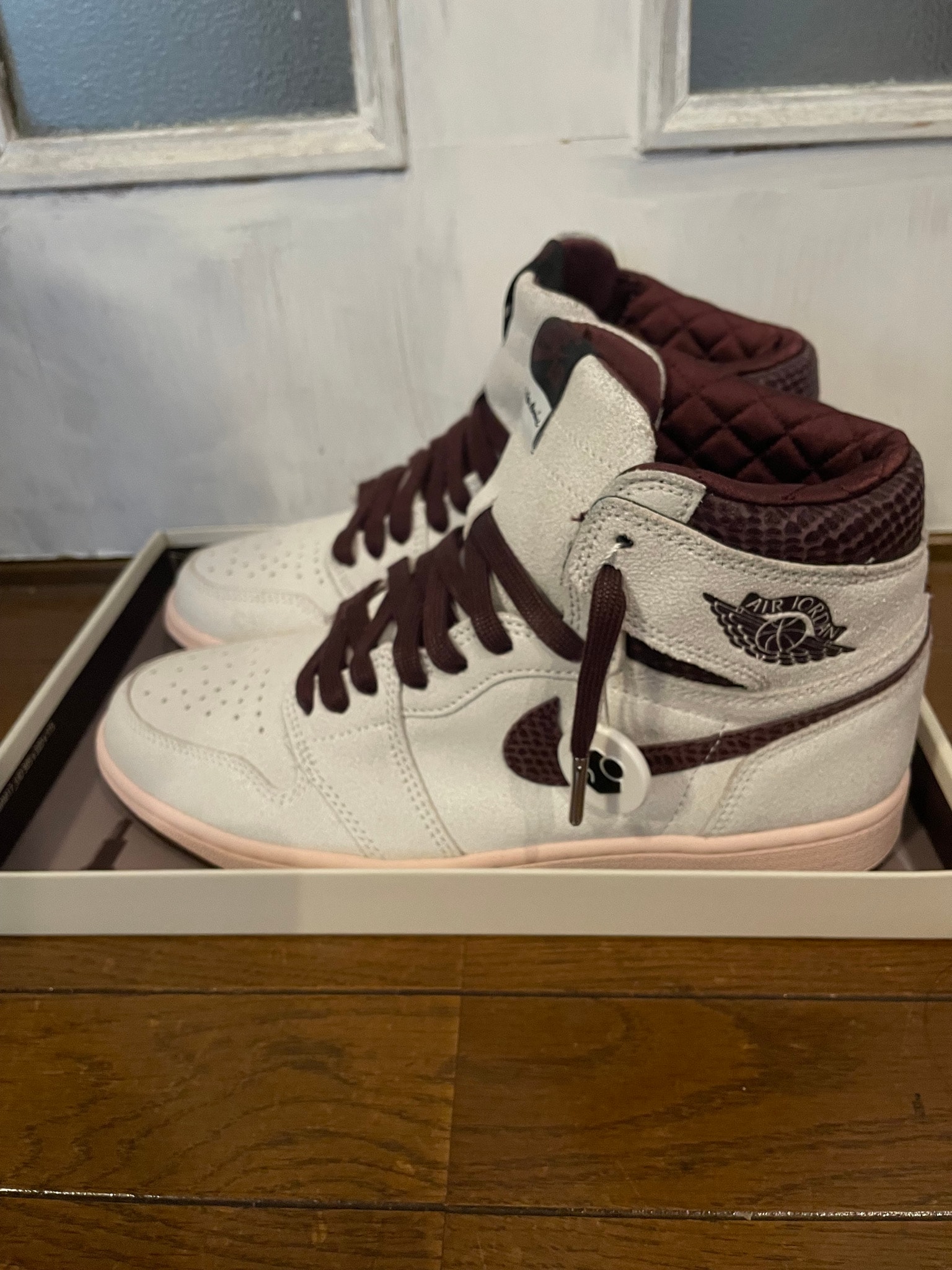 A Ma Maniere × Nike Air Jordan 1 Retro High OG "Sail and Burgundy"