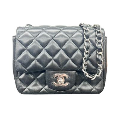 CHANEL 美品 シャネル ミニマトラッセ チェーンショルダーバッグ ラムスキン A35200 30番台シリアル レザー シルバー金具 ロゴ マトラッセ17 ポシェット クロスボディ ココマーク ABランク 鑑定済 中古