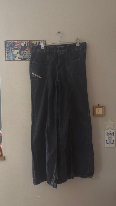 Diesel Flare Jeans D-Akii 068hn "Black/Dark Grey"