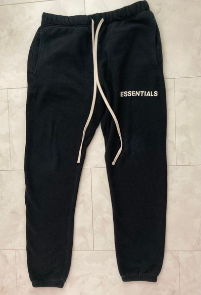 FEAR OF GOD Essentials Graphic Sweatpants "Black"