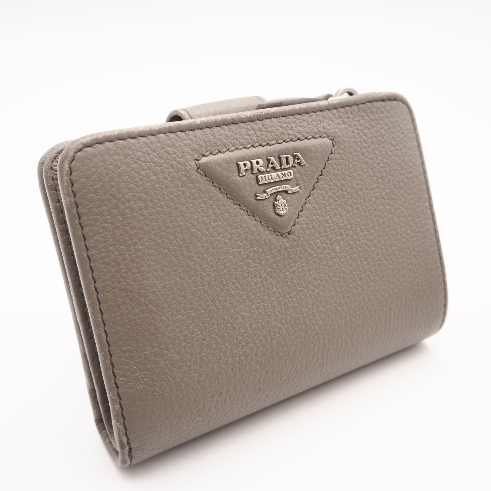 PRADA プラダ カーフレザー 二つ折り ウォレット 1ML018 二つ折り財布 グレージュ カーフレザー レディース