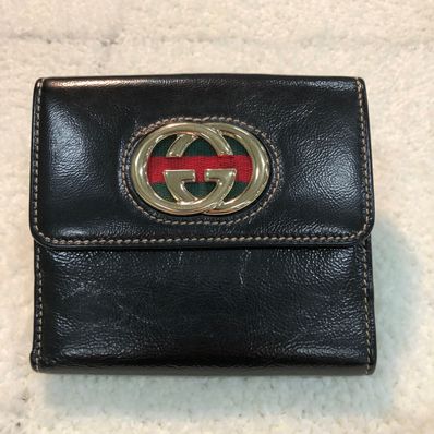 GUCCI Interlocking W Hook Wallet "Black"