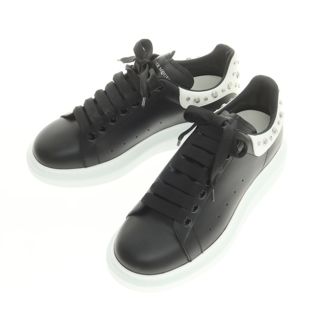 【中古】【未使用】アレキサンダーマックイーン Alexander McQueen スタッズ ローカット スニーカー ブラック【サイズ39 1/2】【メンズ】