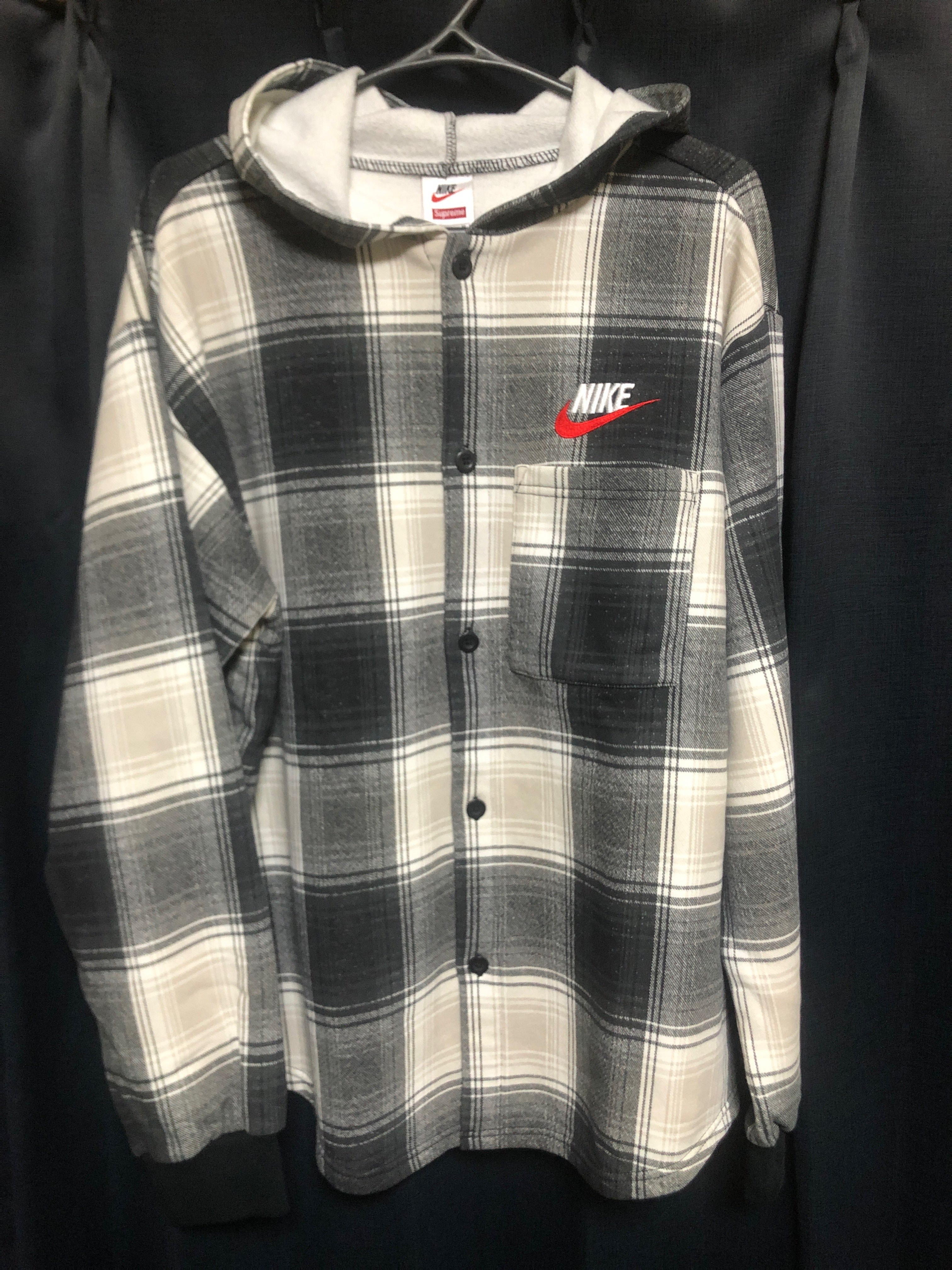 Supreme / NIKE® Hooded Sweatshirt "Black"