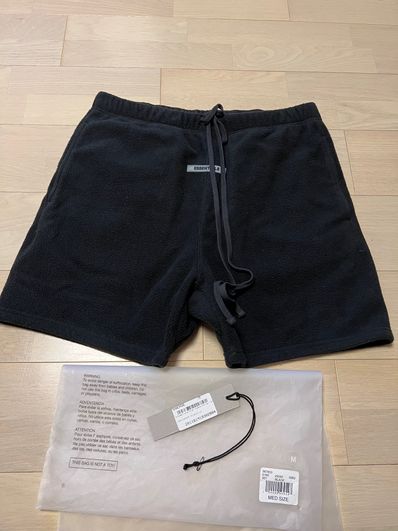 FEAR OF GOD ESSENTIALS Polar Fleece Shorts "Black"
