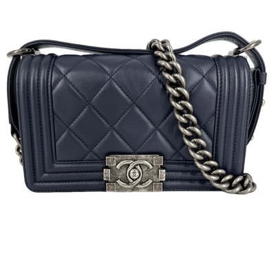 CHANEL シャネル ショルダーバッグ マトラッセ ボーイシャネル 肩掛け 斜め掛け ラムスキン ネイビー 紺 シルバー金具 レディース 美品【中古品】