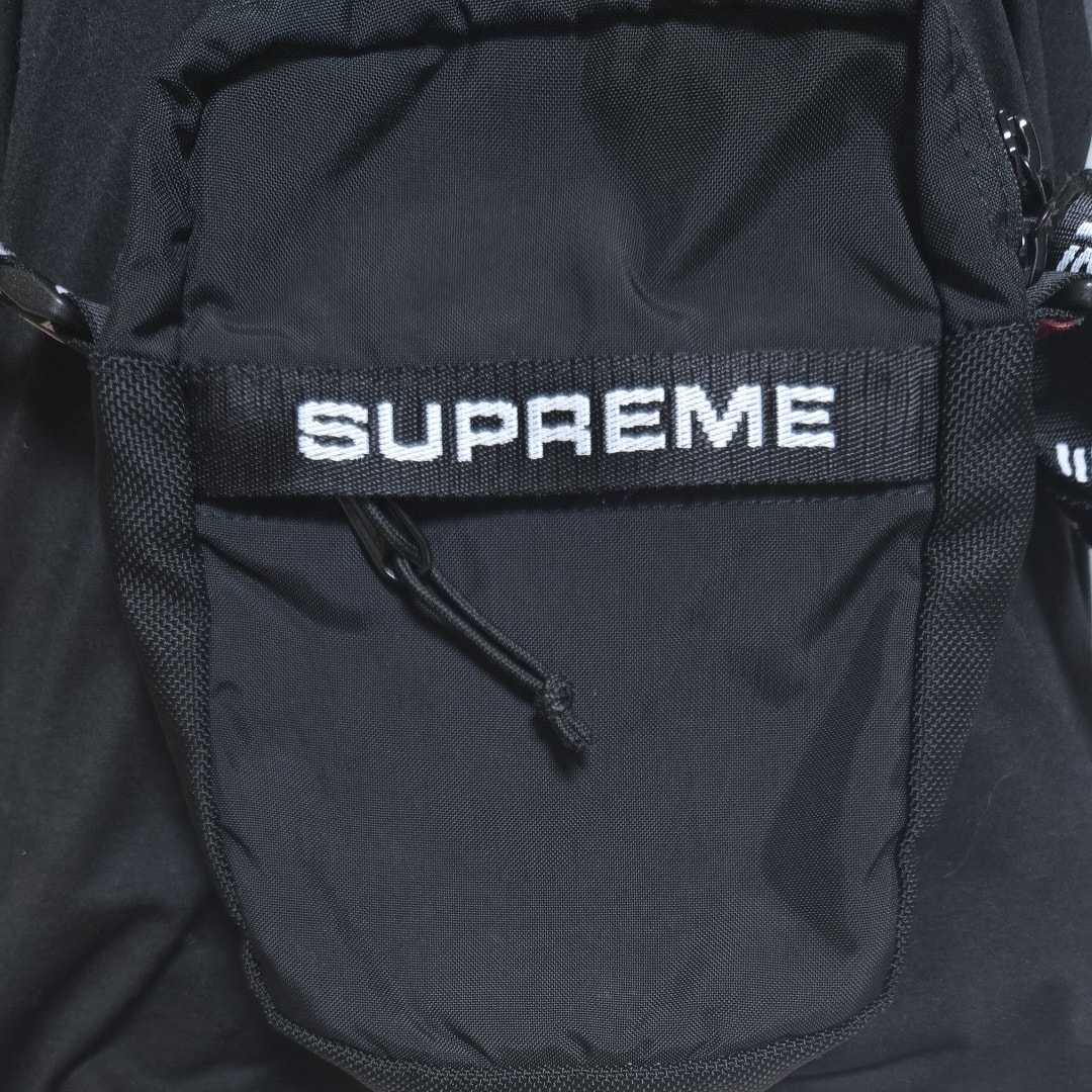 Supreme FW22 Shoulder Bag 