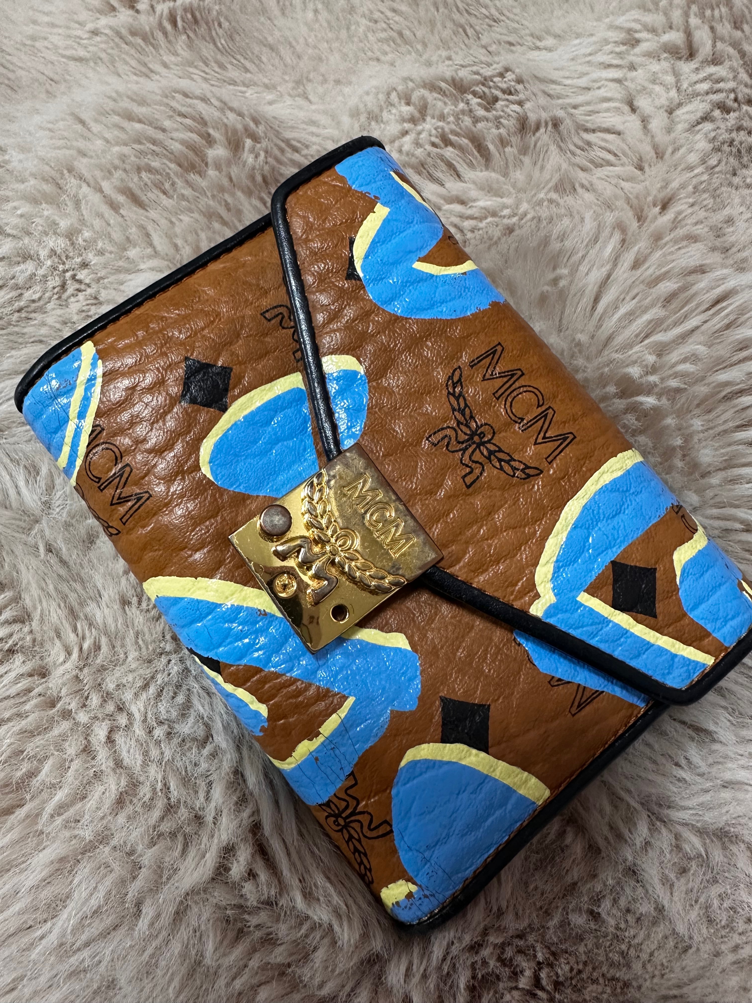 バレンタインデーアップサイクリングプロジュクトTracy三つ折りウォレッ