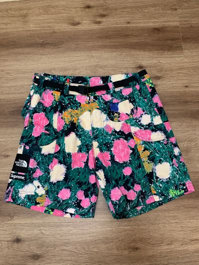 Supreme x The North Face Trekking Packable Belted Short "Flowers"