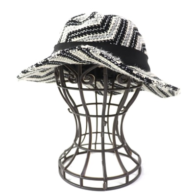 美品 シャネル
ハット ブラック ホワイト シルバー レディース 57