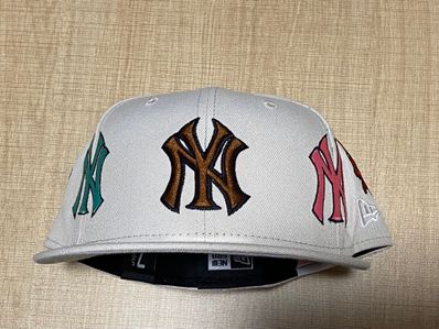Supreme / New York Yankees Kanji New Era "Tan"