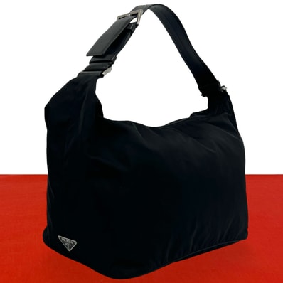 PRADA プラダ 三角ロゴ 金具 ナイロン レザー ショルダーバッグ ブラック
18514