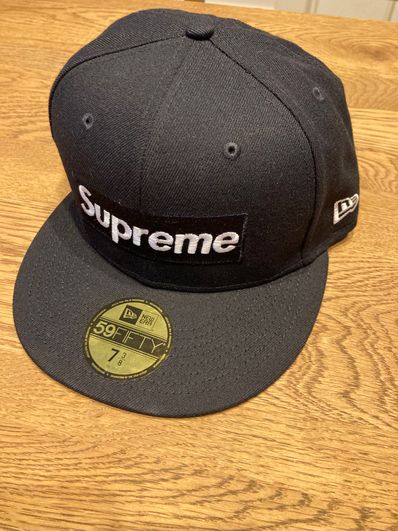 Supreme Champions Box Logo New Era® "Navy"