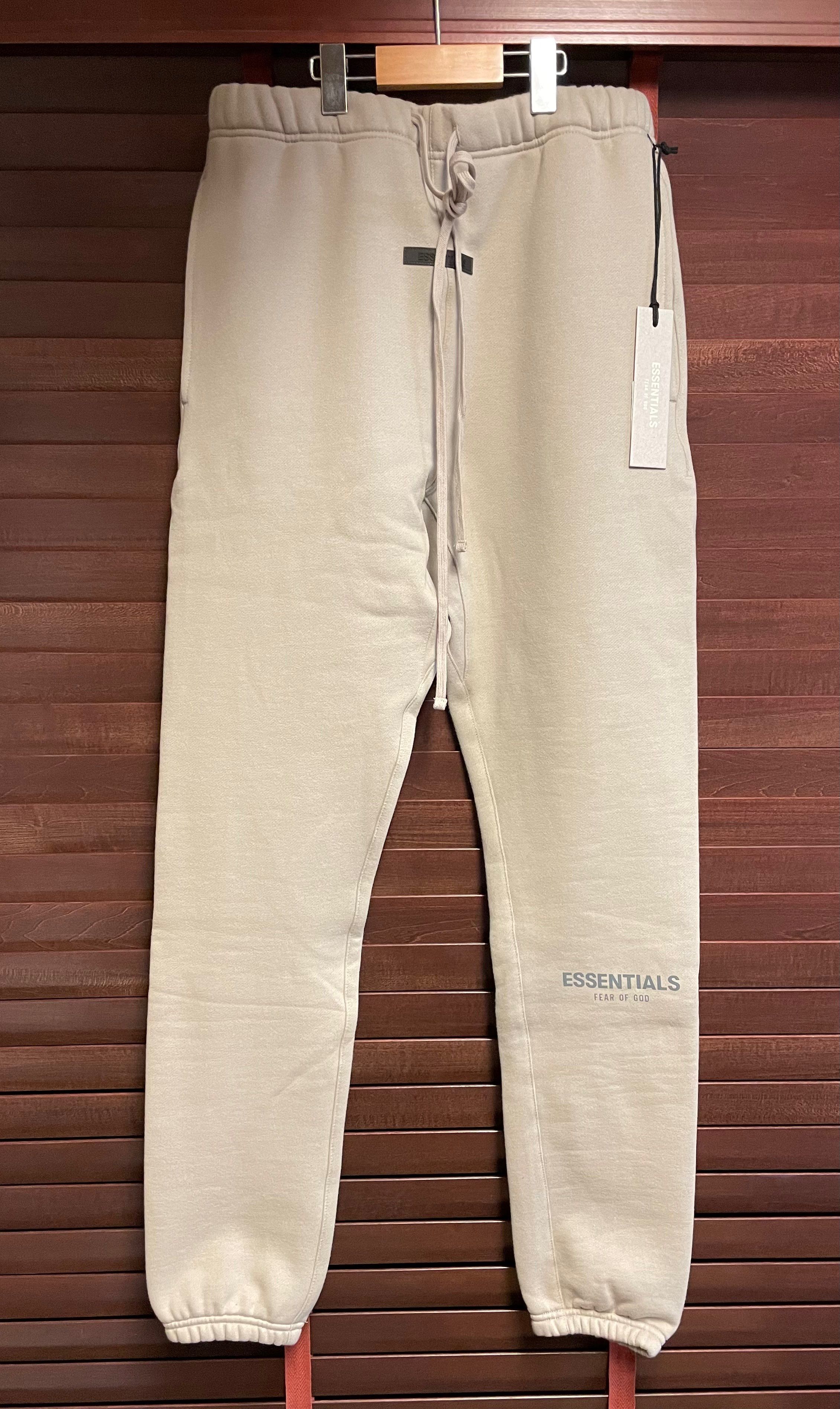 FEAR OF GOD ESSENTIALS SWEATPANT "string"