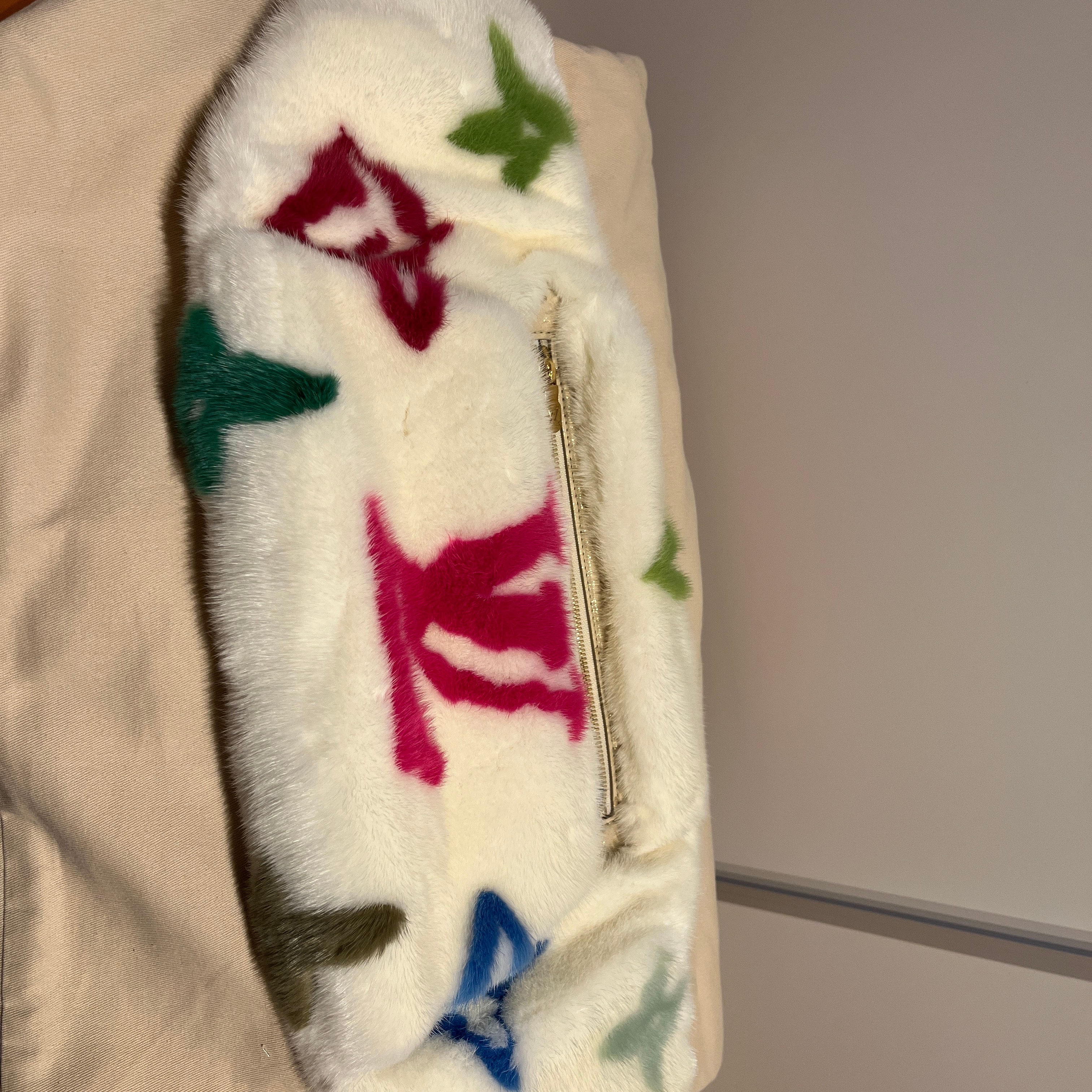 新作新品未使用 ルイヴィトン 村上隆 ミンク バム バッグ