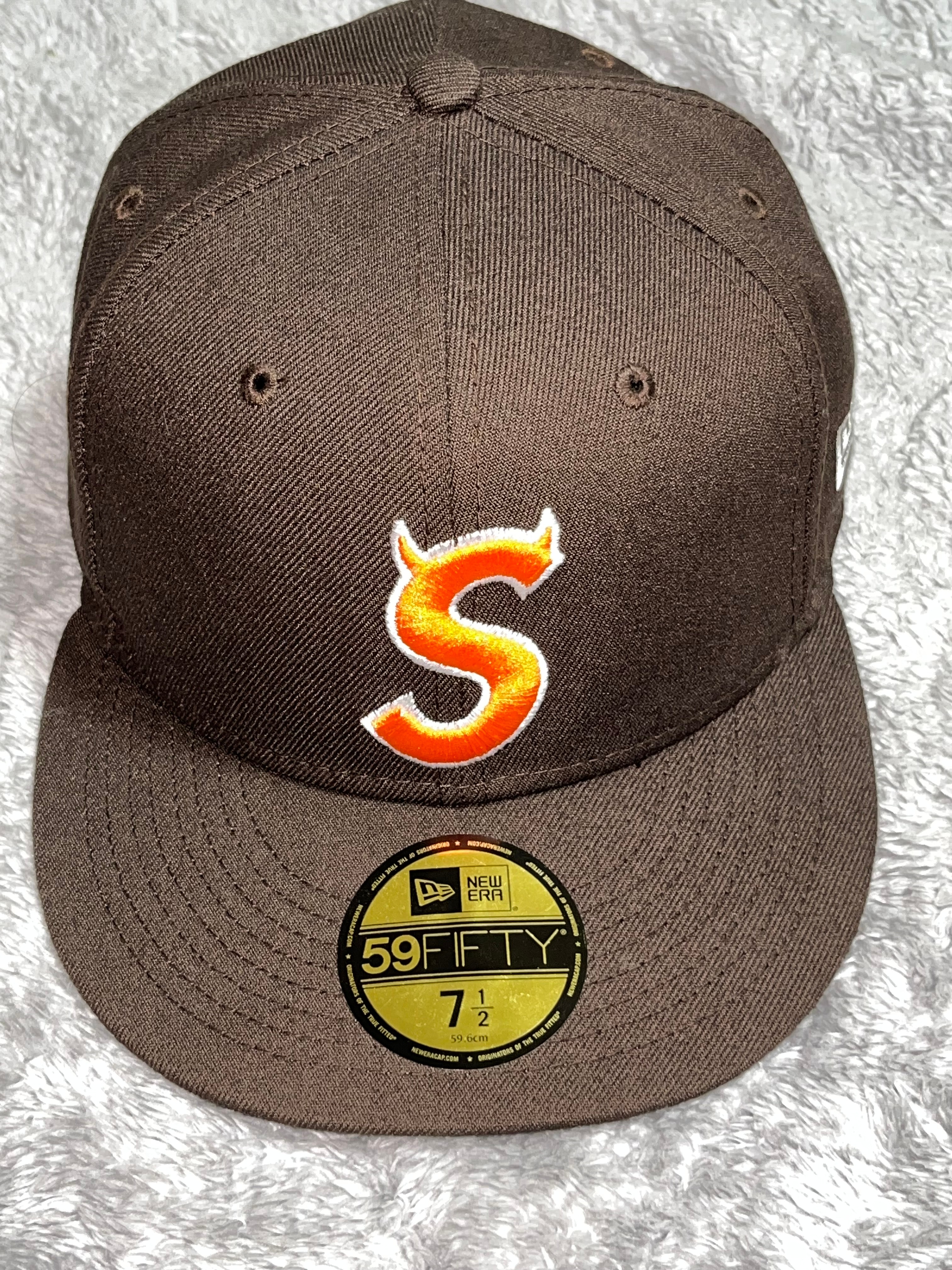 Supreme S Logo New Era "Brown" (22FW)