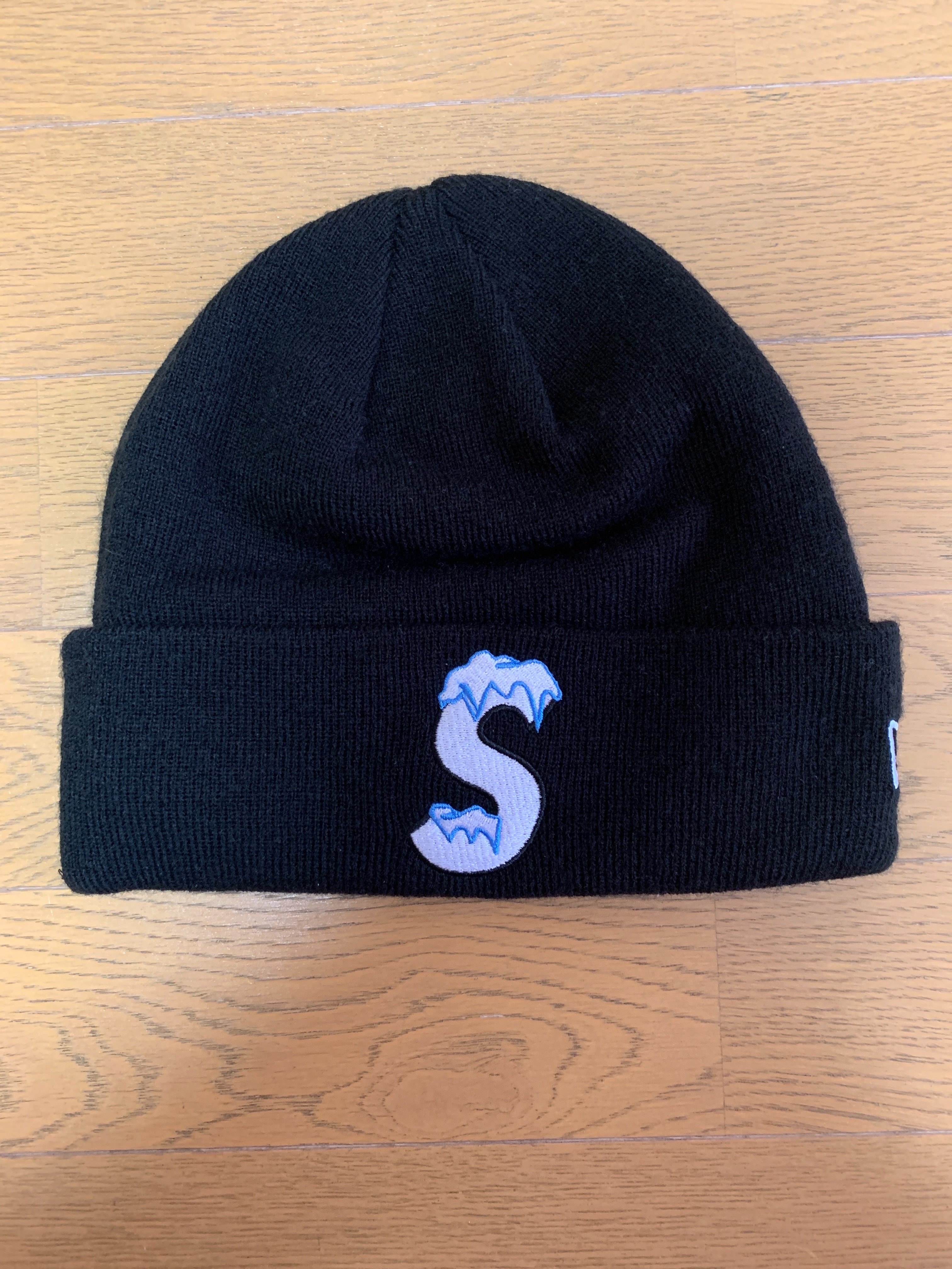 Supreme New Era® Swarovski® S Logo Beanie "Black"