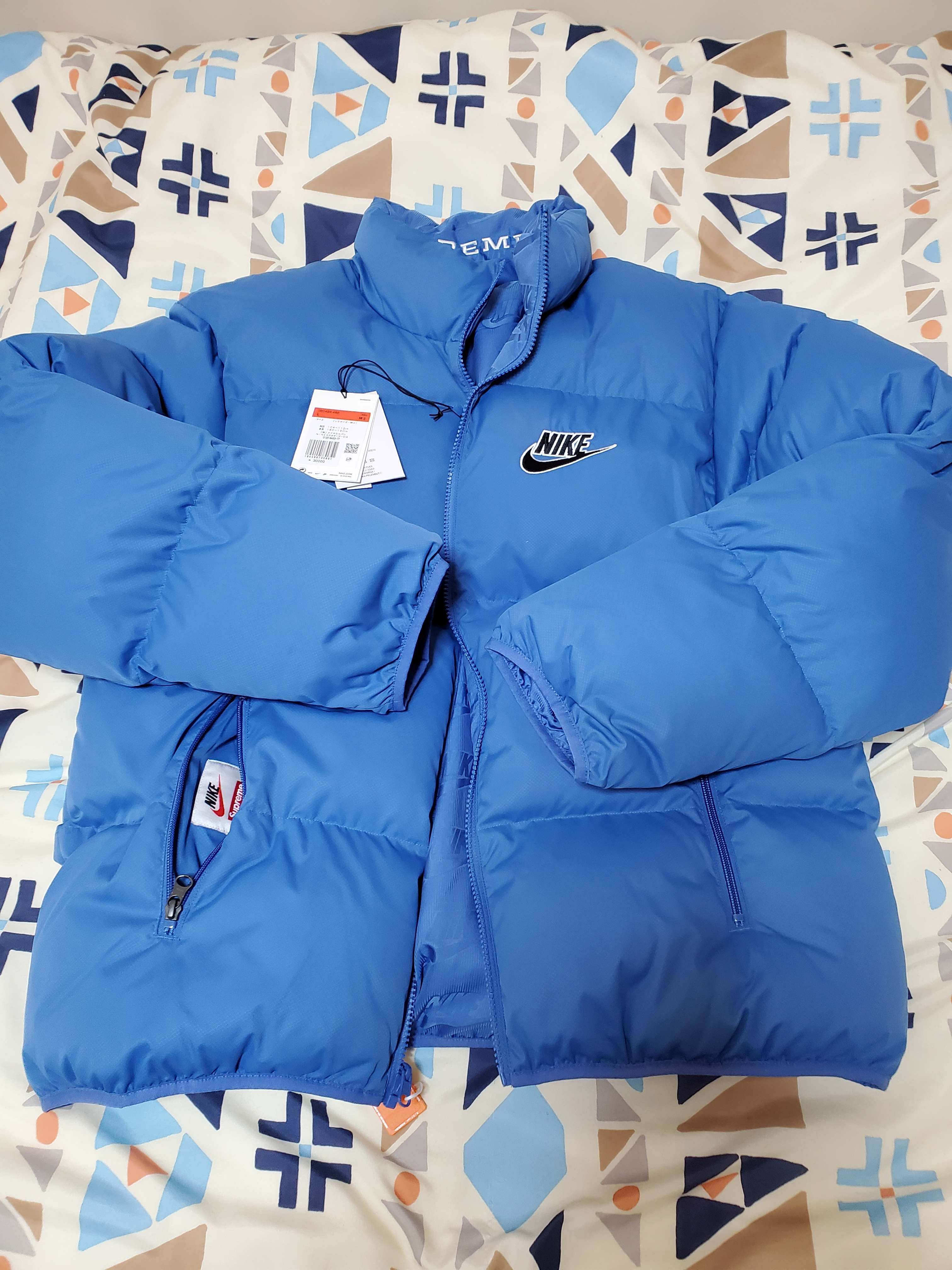 Supreme / Nike® Reversible Puffy Jacket "Blue"