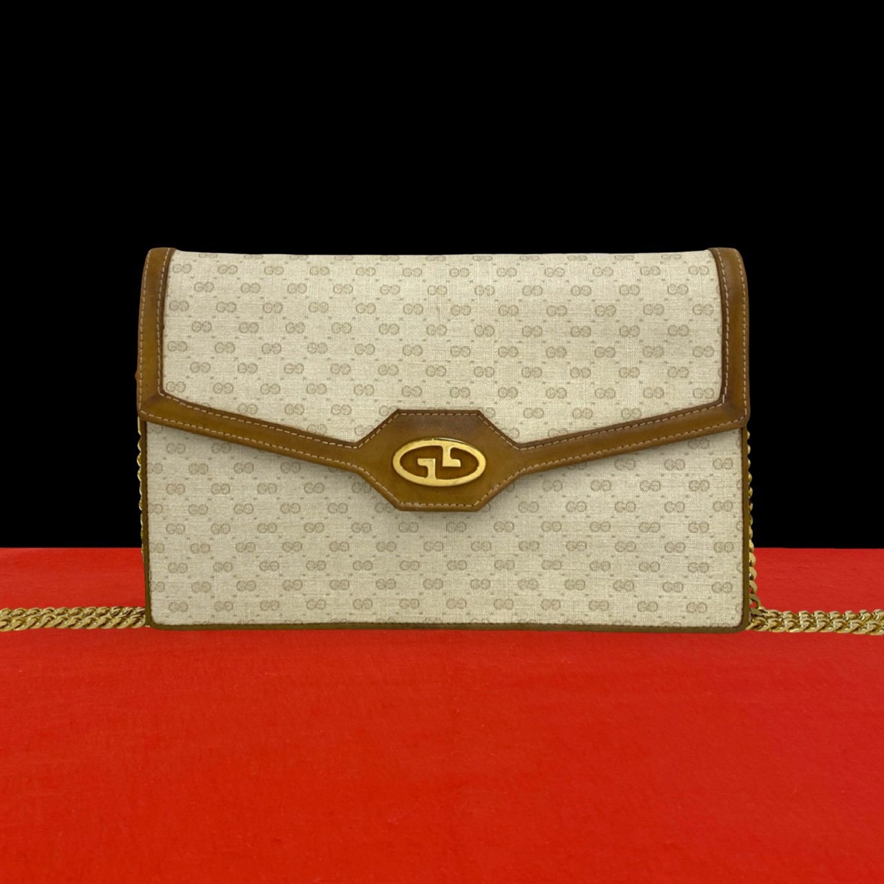 GUCCI グッチ マイクロGG 柄 ロゴ 金具 レザー PVC ショルダーバッグ ベージュ
 72506