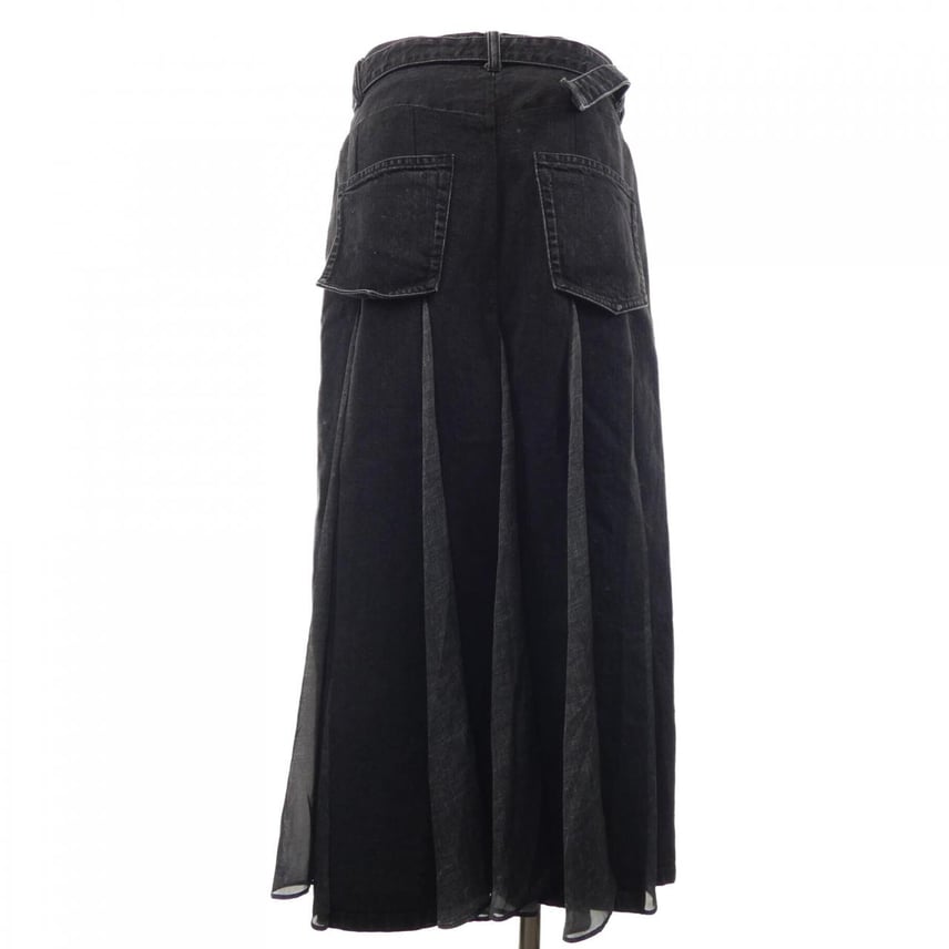 8198509.jpeg?size=l 8198509.jpeg?size=l