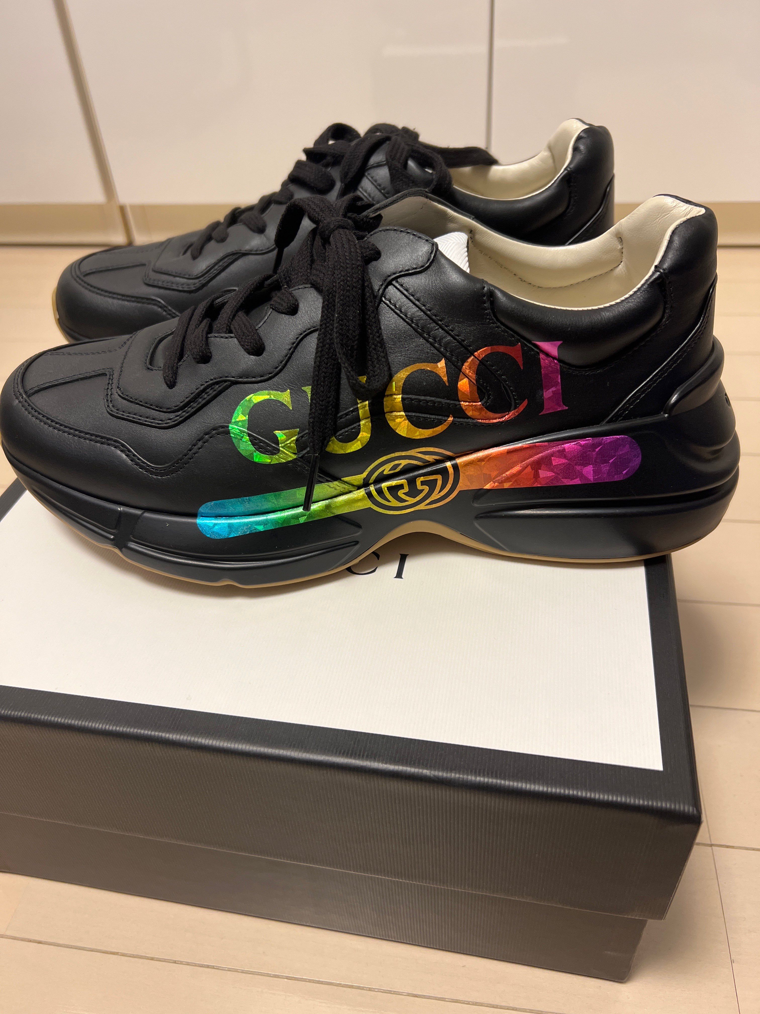 GUCCI ロゴ レザー スニーカー