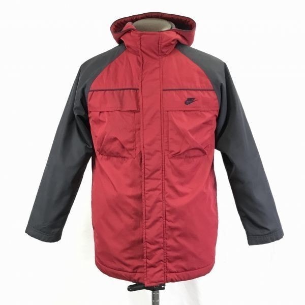 NIKE/ナイキ★中綿入り/裏地フリース/防寒フーディーブルゾン/アウター【メンズS/黒×赤】バッグロゴ◆BC811