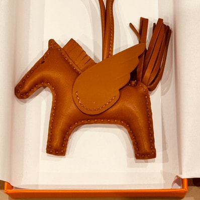 新品未使用 2026年G刻印 HERMESロデオチャームペガサス ゴールド