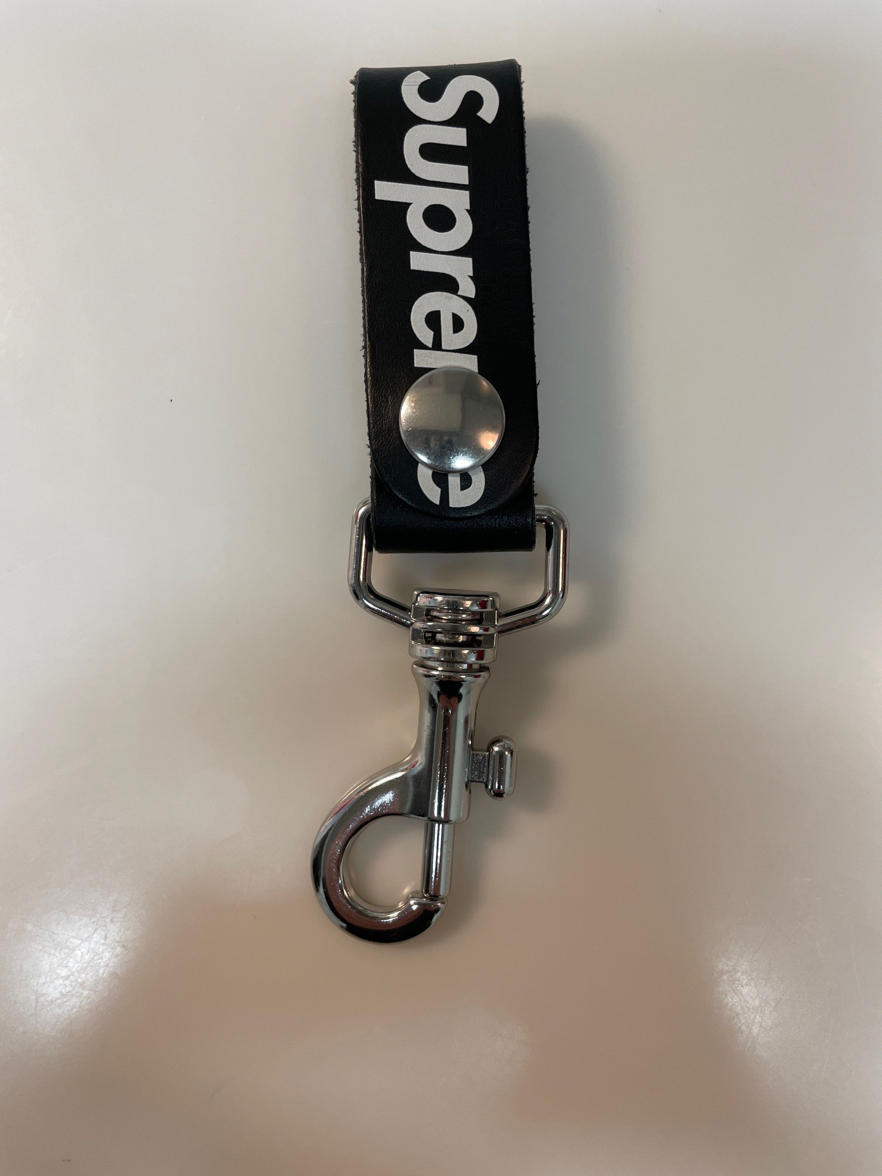 Supreme Leather Key Loop "Black"