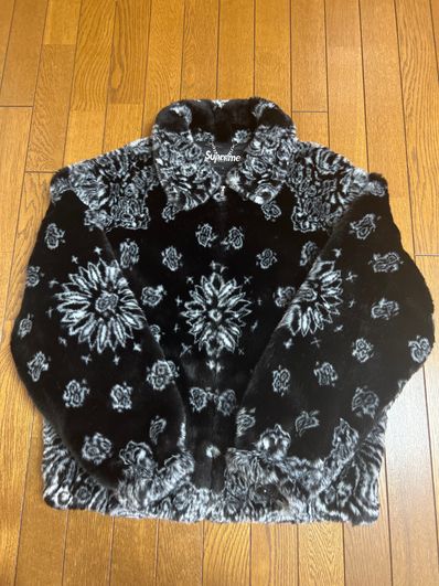 Supreme Bandana Faux Fur Bomber Jacket "Black"
