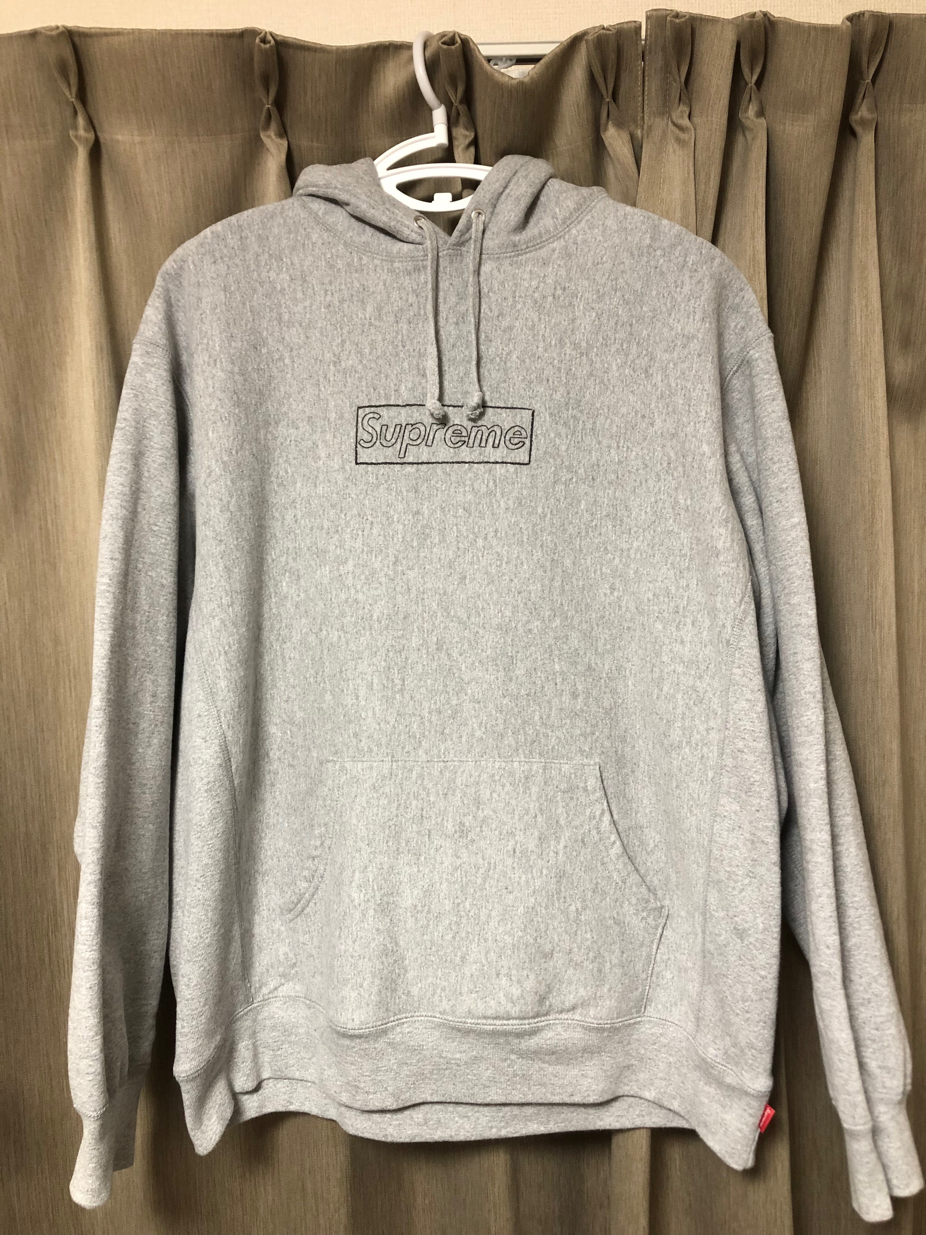 Supreme KAWS Chalk Logo Hooded Sweatshirt "Grey"(2021)