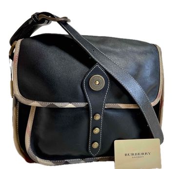 美品 希少 BURBERRY カメラバッグ ショルダーバッグ ノバチェック