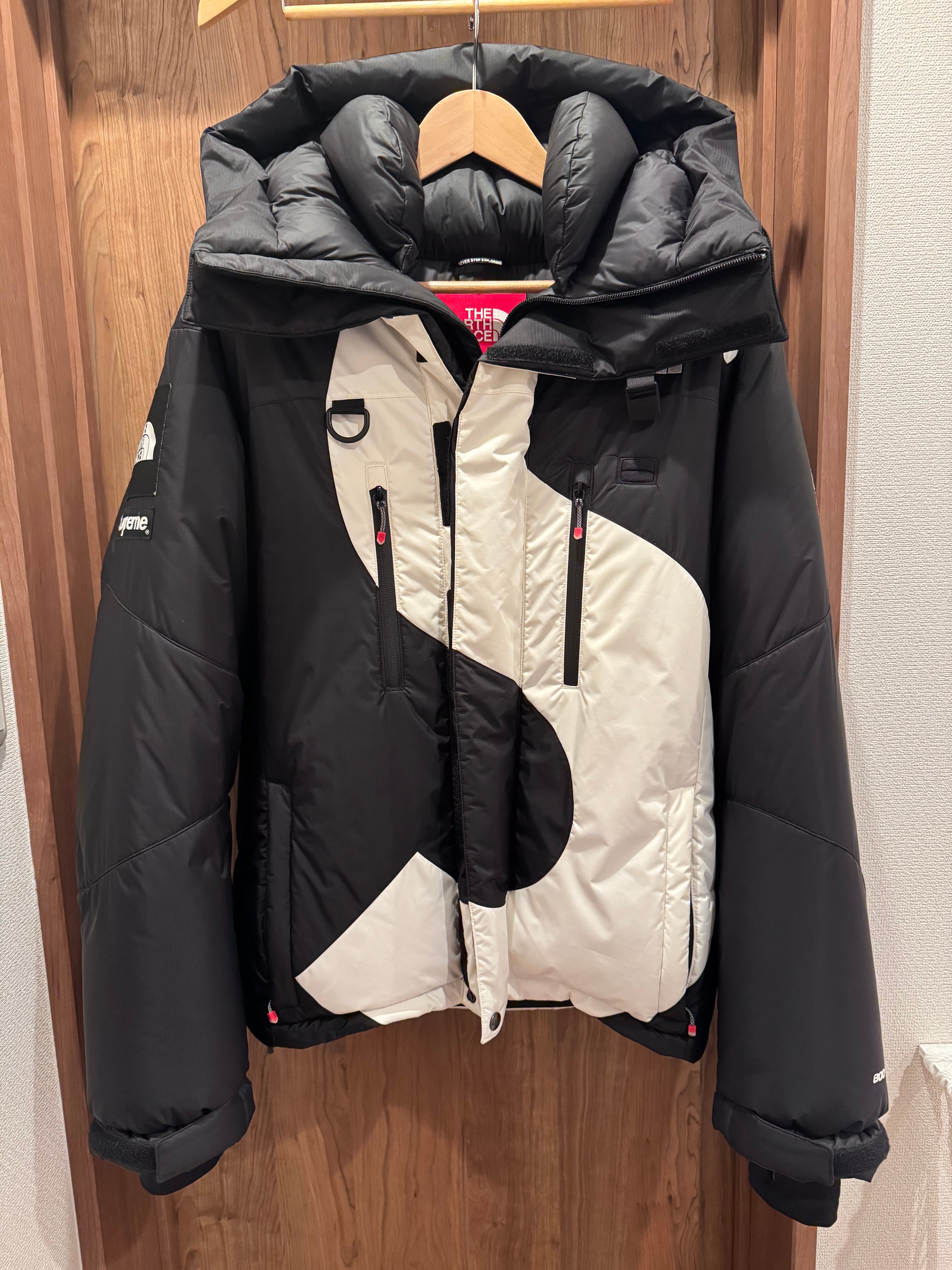 Supreme x The North Face Summit Series S Logo Himalayan Parka "Black"