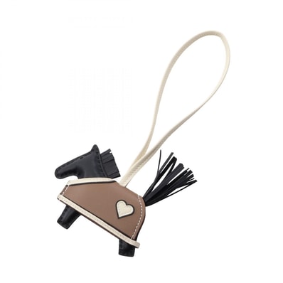 エルメス HERMES ロデオPM ロベオクール チャーム アクセサリー レザー アニョーミロ / ヴォースイフト アニョーミロ エトゥープ レディース ブラック系 / グレー系 / ホワイト系/クレ 【中古】